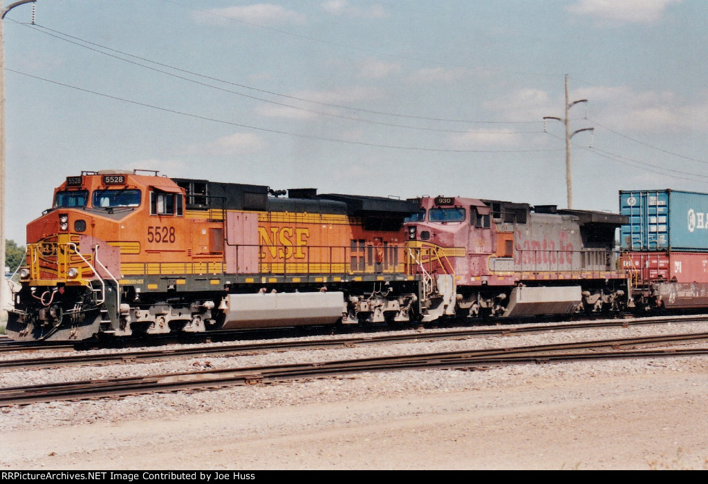 BNSF 5528 East